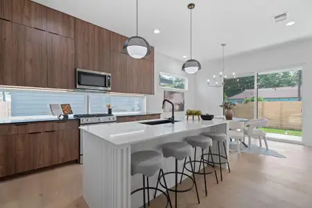 New construction Single-Family house 2114 Haskell St, Austin, TX 78702 null- photo 0