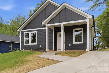 New construction Single-Family house 590 Carolina Ave, Shelby, NC 28150 - image