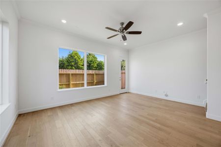 New construction Single-Family house 5676 Nolda St, Houston, TX 77007 - image 18