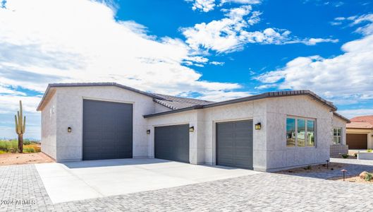 New construction Single-Family house 522 N Sun Road, Apache Junction, AZ 85119 - photo 0 0