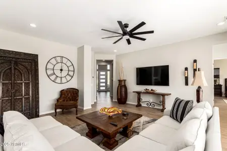 New construction Single-Family house 1267 W Poco Calle, Queen Creek, AZ 85140 plan Agassi - image 18