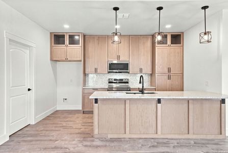 New construction Single-Family house 1012 Creswell Ln, Kerrville, TX 78028 - image 9