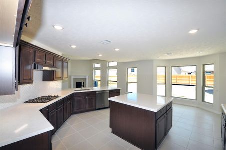 New construction Single-Family house 2210 Fortuna Dr, League City, TX 77539 - image 7
