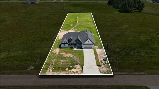 New construction Single-Family house 560 Quarter Horse Trl, Angleton, TX 77515 - image