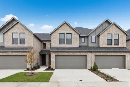 New construction Townhouse house 3737 Pierce Ln, Grand Prairie, TX 75052 - image