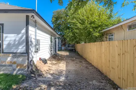 New construction Single-Family house 216 San Augustine, San Antonio, TX 78237 - image