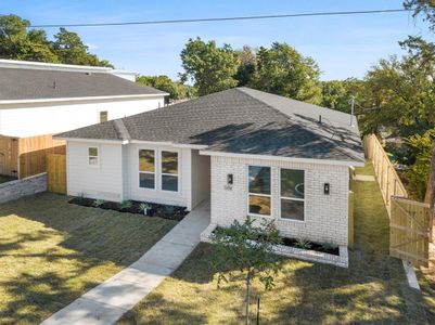 View of front of house with a front lawn