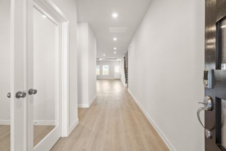 New construction Single-Family house 23606 Zinfandel Dr, Alvin, TX 77511 plan Savannah - image 17