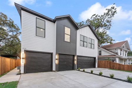 New construction Single-Family house 219 W Yarmouth St, Dallas, TX 75208 - image