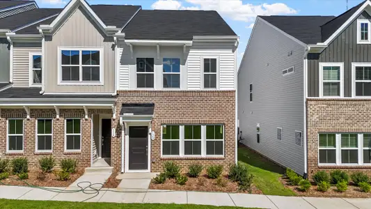 New construction Single-Family house 120 Flowering Maple Wy, Garner, NC 27529 plan Clover - image