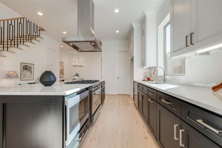 New construction Single-Family house 1818 Branard St, Houston, TX 77098 - image 19