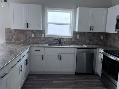 New construction Single-Family house 405 N Dallas St, Rice, TX 75155 null- photo 8 8