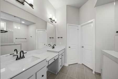 New construction Single-Family house 11047 Valley Fort Dr, Missouri City, TX 77459 plan Montague - image 5