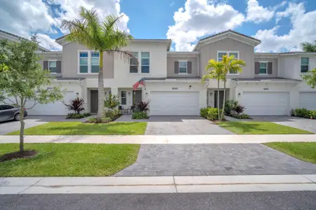 New construction Townhouse house 16121 Oakview Dr, Westlake, FL 33470 - image