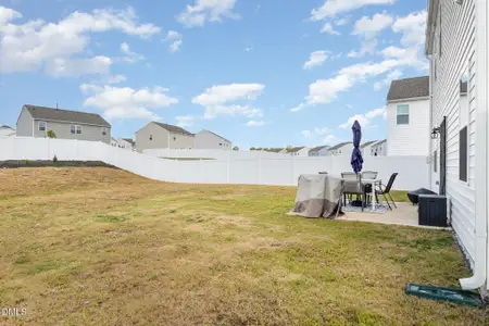 New construction Single-Family house 448 Blue Aspen Dr, Fuquay Varina, NC 27526 plan PENWELL - DRHE - image