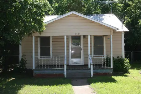 New construction Single-Family house 908 Franklin St, Weatherford, TX 76086 - image