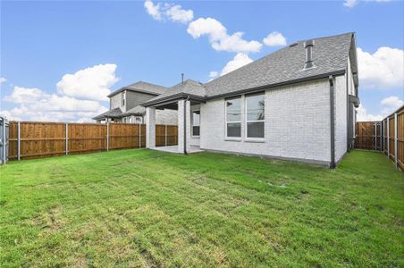 New construction Single-Family house 1201 Newport St, Sherman, TX 75090 Windermere Plan- photo 32 32