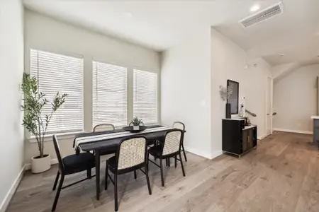 New construction Single-Family house 3911 Willowbend Pt, Houston, TX 77025 - image 5