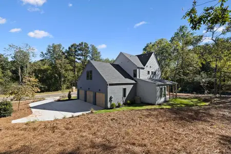 New construction Single-Family house 215 Winterberry Wy, Roswell, GA 30075 - image