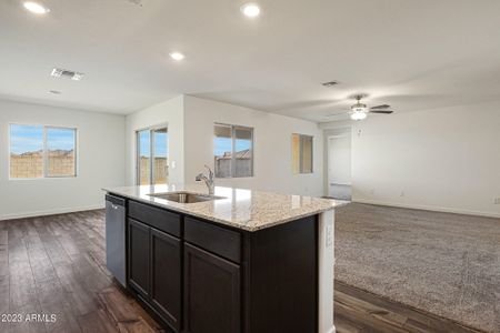 New construction Single-Family house 611 W Crowned Dove Trl, Casa Grande, AZ 85122 Mingus- photo 2 2