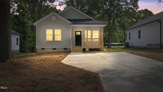 New construction Single-Family house 2305 Pinecroft Dr, Burlington, NC 27217 - image
