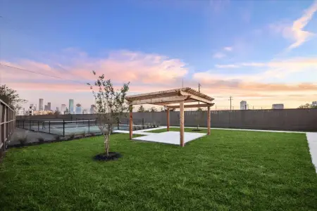 White Oak Station by City Choice Homes in Houston - image