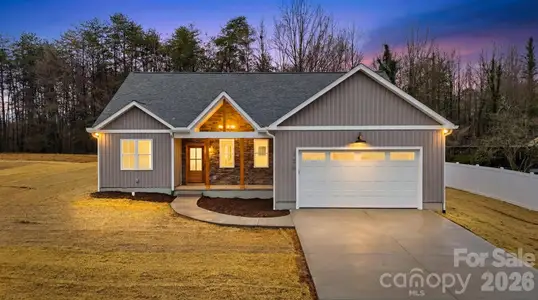 New construction Single-Family house 326 E Pine St, Maiden, NC 28650 - image