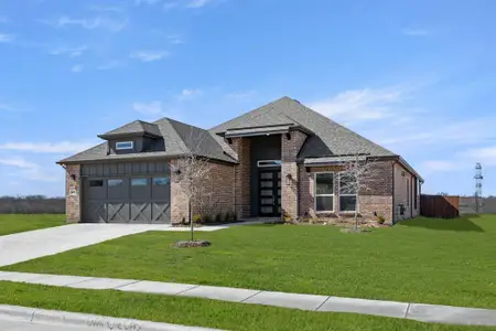 New construction Single-Family house 612 Ole Opry Dr, Burleson, TX 76028 plan Woodford 2F - image