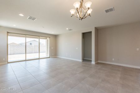 New construction Single-Family house 21581 W Papago St, Buckeye, AZ 85326 Castillo Series - Clover- photo 13 13