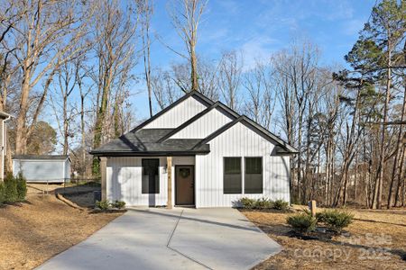 New construction Single-Family house 204-1 Starview Ln, Dallas, NC 28034 - photo 0