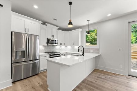 New construction Townhouse house 372 Forrest Ave, Gainesville, GA 30501 - image 8