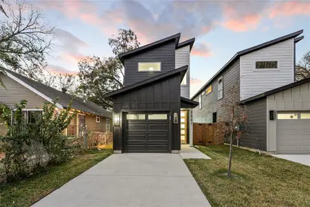 New construction Single-Family house 2331 Bethurum Ave, Dallas, TX 75215 - image