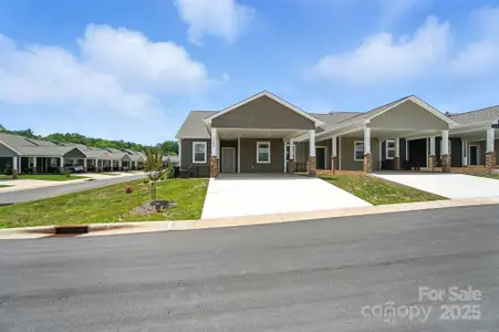 New construction Townhouse house 1530 29Th St Se, Hickory, NC 28602 - image