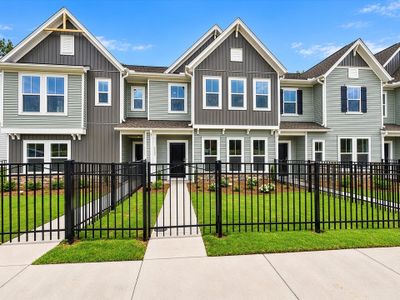 New construction Single-Family house 6609 Fire Lily Ln, Charlotte, NC 28216 plan The Tundra - image