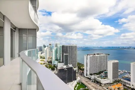 New construction Condo house 1400 Biscayne Blvd, Unit 5103, Miami, FL 33132 - image