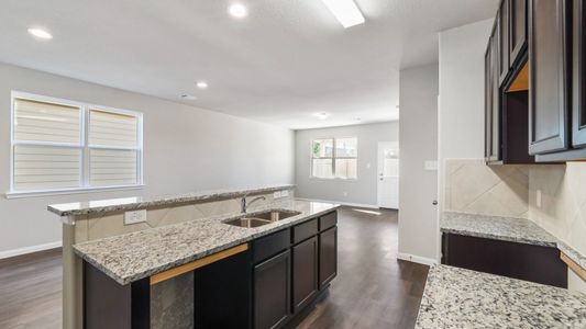 New construction Single-Family house 2439 Applewhite Mdw, San Antonio, TX 78224 Aubrey- photo 6 6