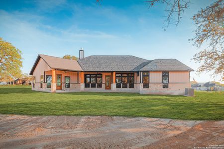 New construction Single-Family house 129 Hondo Rdg, La Vernia, TX 78121 - image 4