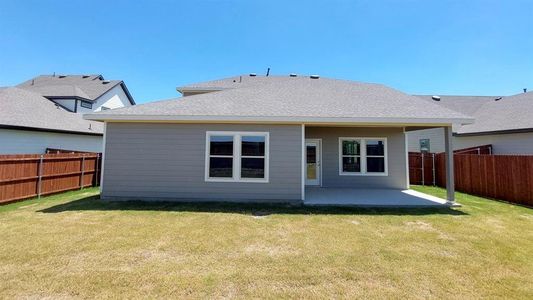 New construction Single-Family house 768 Primrose Ln, Pilot Point, TX 76258 P40- photo 18 18