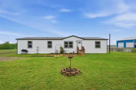 New construction Single-Family house 587 Kentucky Town Rd, Whitewright, TX 75491 - image
