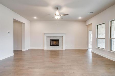 New construction Single-Family house 229 Brazos Dr, Waxahachie, TX 75165 Hartford- photo 10 10