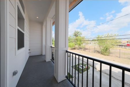 New construction Single-Family house 303 Marcella Street, Unit E, Houston, TX 77091 - photo 20 20