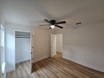 New construction Condo house 715 E Live Oak St, Lockhart, TX 78644 null- photo 17 17