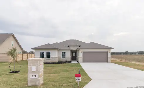 New construction Single-Family house 221 Colonial Ln, La Vernia, TX 78121 - image