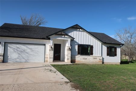 New construction Single-Family house 129 Waimanalo Ln, Bastrop, TX 78602 null- photo 0