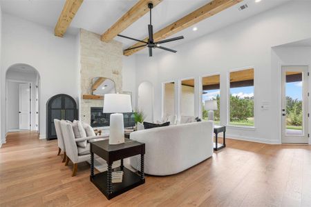 New construction Single-Family house 7103 Heathington Ct, Granbury, TX 76049 Cape May Signature Series- photo 15 15