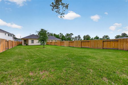 New construction Single-Family house 24707 Sonora Crescent Cir, Huffman, TX 77336 - image 4