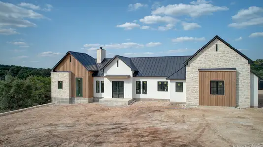 New construction Single-Family house 345 Shady Holw, New Braunfels, TX 78132 - image