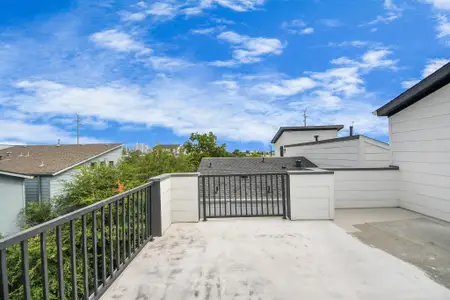 New construction Single-Family house 2014 Blodgett St, Houston, TX 77004 - image 2