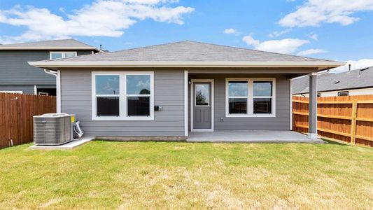 New construction Single-Family house 575 Sandringham Loop, Uhland, TX 78640 The Caroline- photo 25 25