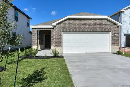 New construction Single-Family house 13719 Birch Xing, San Antonio, TX 78252 plan Travis - image